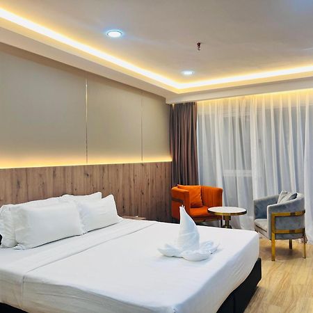 Kkia Hotel コタキナバル エクステリア 写真