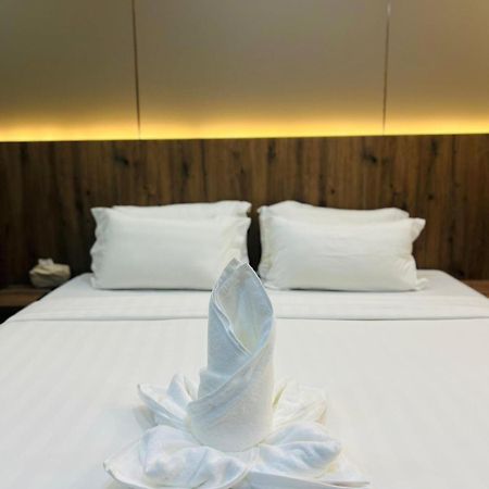 Kkia Hotel コタキナバル エクステリア 写真