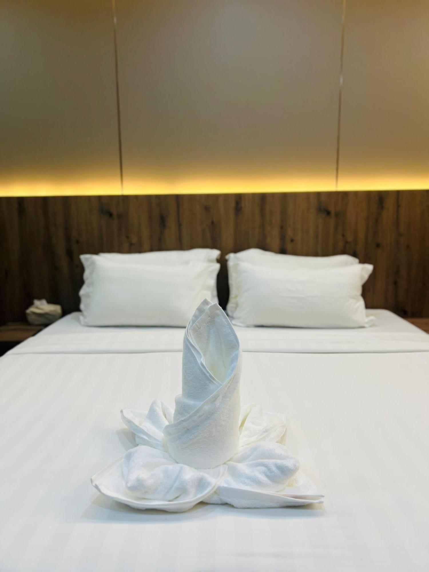 Kkia Hotel コタキナバル エクステリア 写真