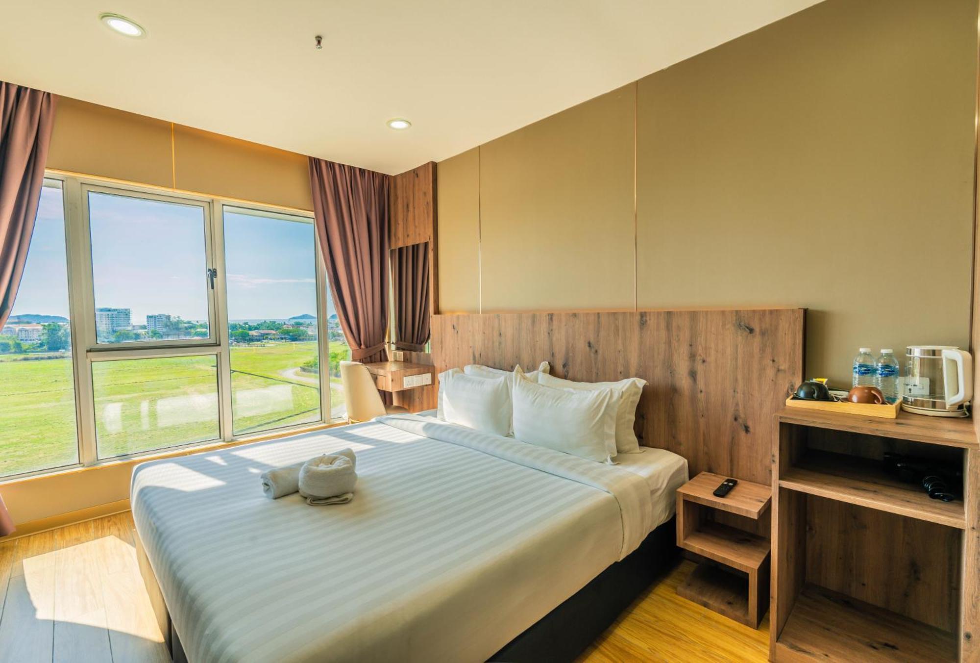 Kkia Hotel コタキナバル エクステリア 写真